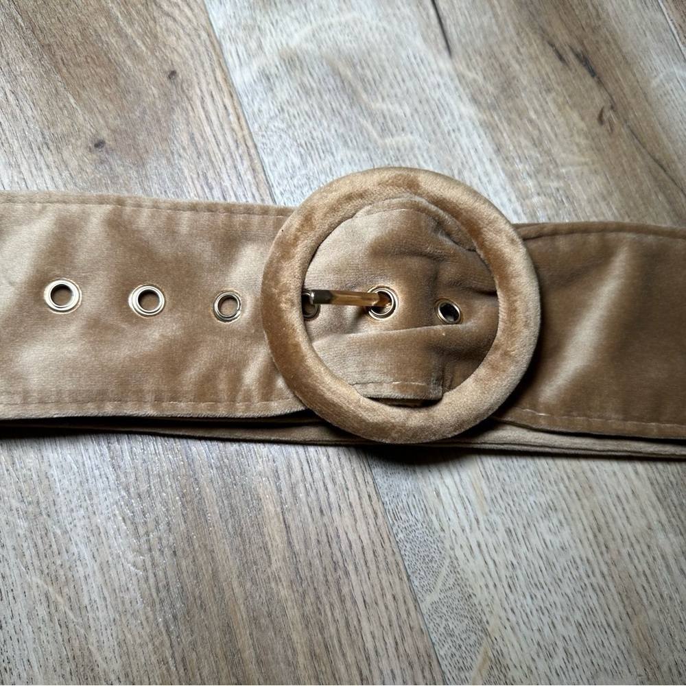 NWOT Nanamacs Tan Velvet Belt - Picture 3 of 4